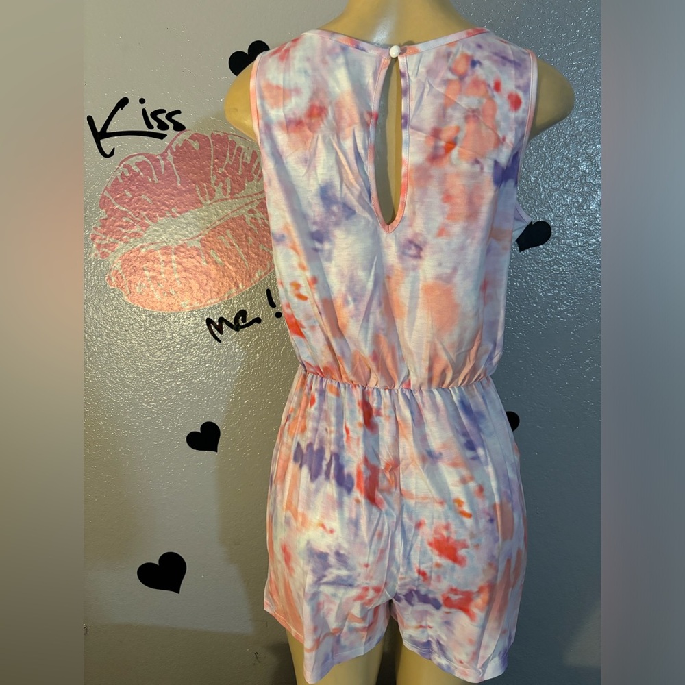 New Sleeveless Tie Dye Romper - Picture 5 of 5